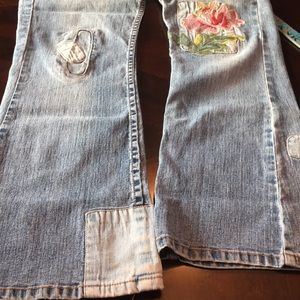djeans Size 8 with embroidery